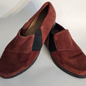 Clark's Women's Suede Pennies - Red and Black